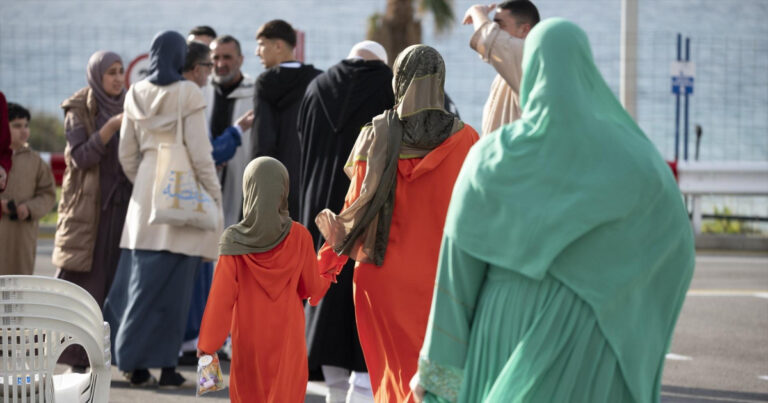 Portugal prohíbe las burkas