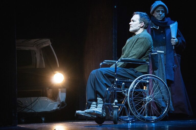 «Misery»: del suspenso cinematográfico al duelo de actuaciones