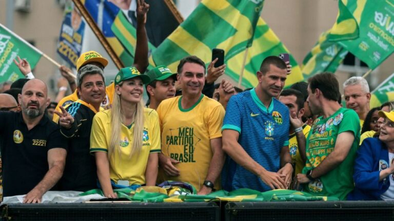 Brasil elige y se polariza